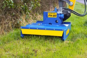 Slanetrac FH80 Swivel Trim Hedgecutter